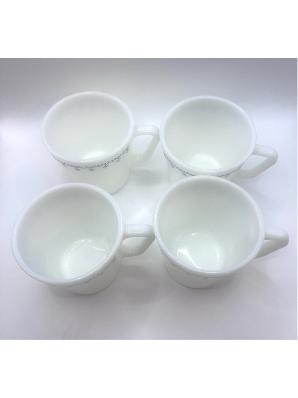 Vintage Pyrex Blue Snowflake Garland Mugs Set Of 4 Coffee Cups D Handles - Picture 3 of 4